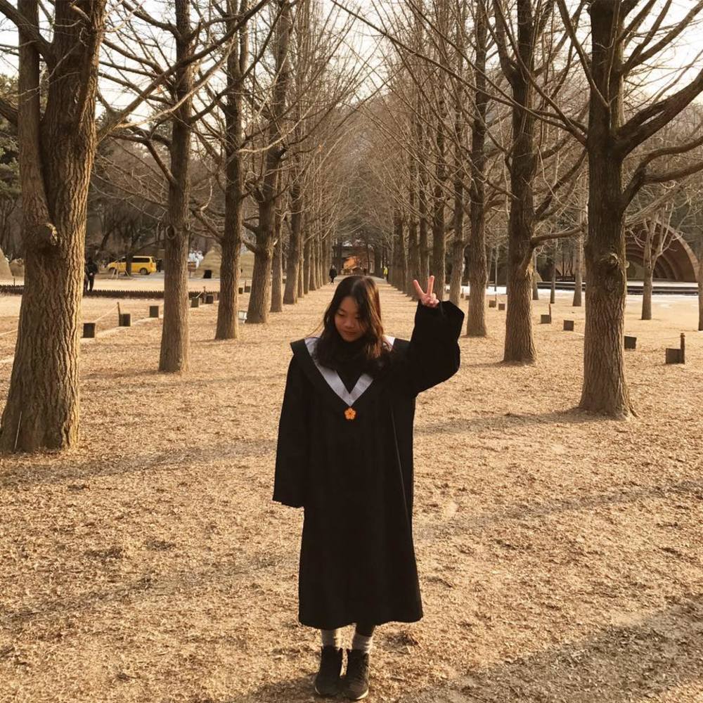 Meet your Posher, Chloe